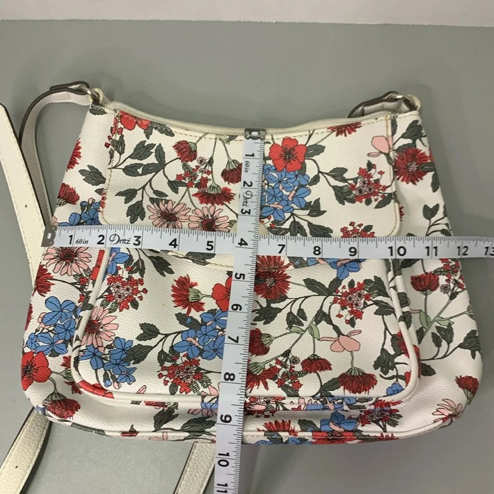 Liz Claiborne Crossbody Floral Purse - Picture 14 of 16